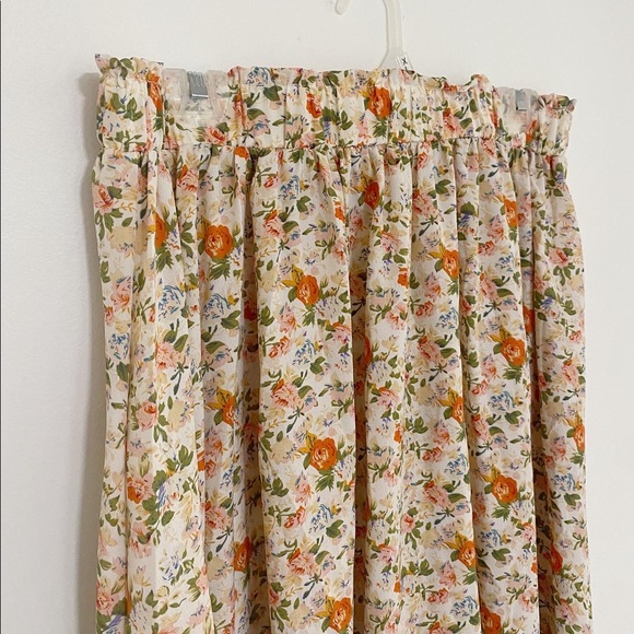 Shein floral midi skirt - large - Picture 2 of 2